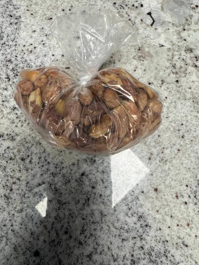 DRY PEANUT (PISTACH GRIYE).